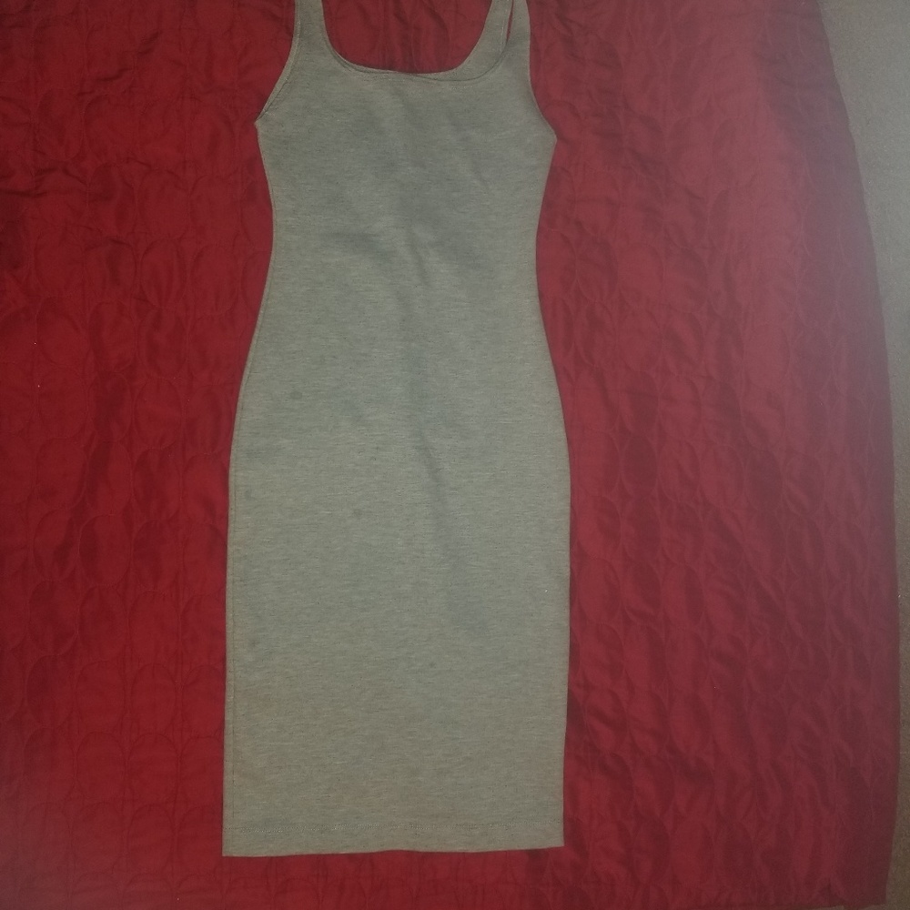 Dress - Picture 2 of 2